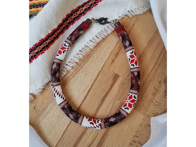 Прикраса із бісеру кольє-джгут "Зірка надії"