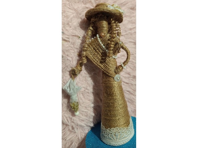 Панянки  із джуту