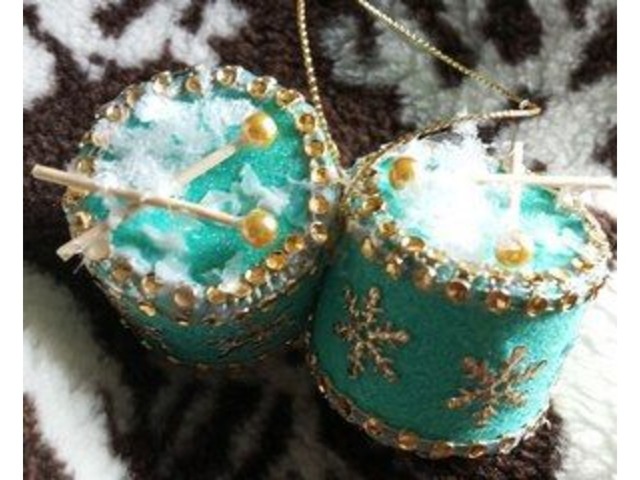 Ялинкові  різдвяні, новорічні  прикраси