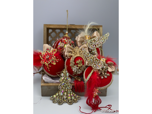 Новорічні іграшки ручної роботи