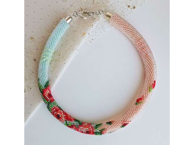 Прикраса із бісеру кольє-джгут "Вальс"