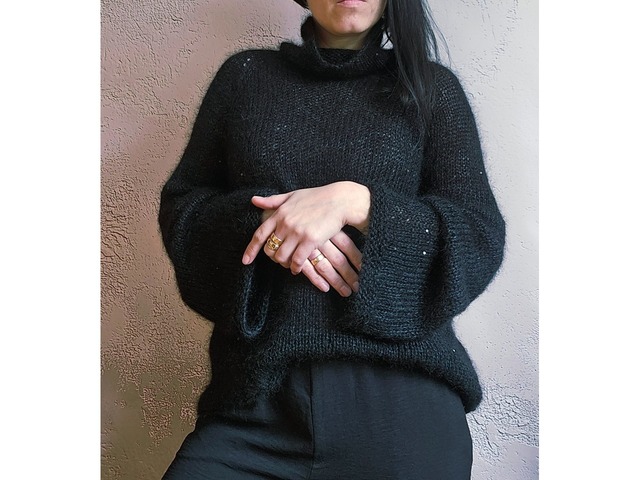 В'язаний светр. Ручна робота