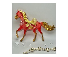 Магніт *Кінь*. Новорічний декор з епоксидної смоли.