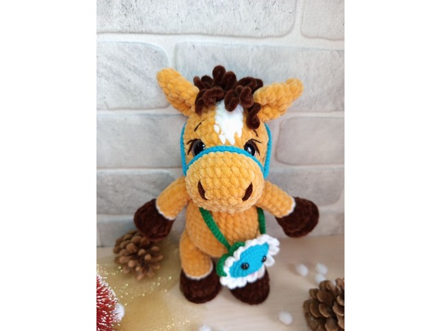 Конячка плюшева, ручна робота