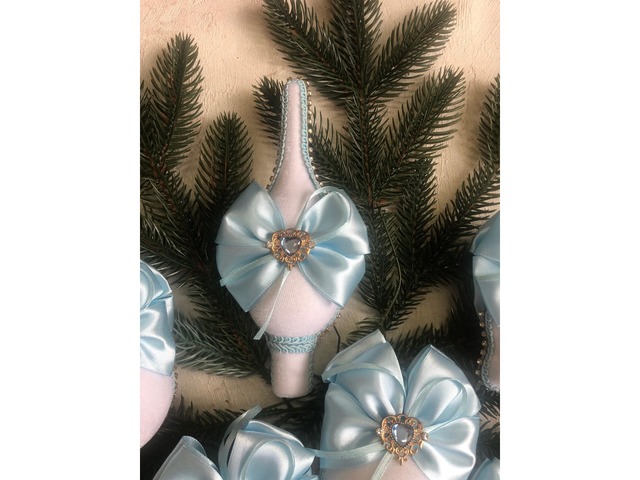 Іграшки на ялинку ручна робота