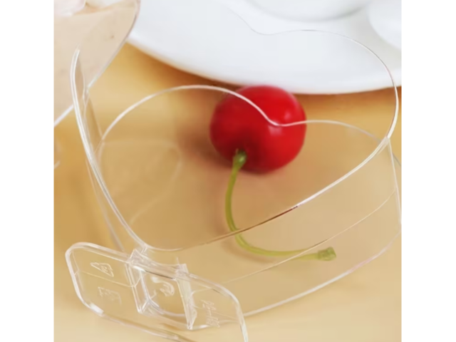 Одноразові прозорі  стаканчики для десертів