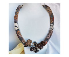 Прикраса із бісеру кольє-джгут 