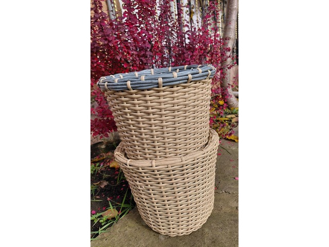 Кашпо из ротанга ручной работы