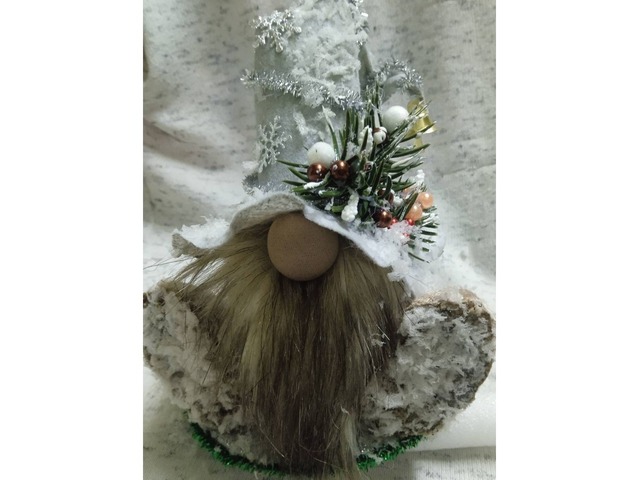 Маленькі різдвяні гноми, сніговичок Висота 14-17 см Наявність, ціну. - запитуйте у повідомленні