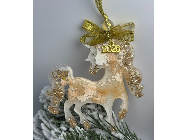 Набір новорічних прикрас на ялинку з епоксидної смоли.