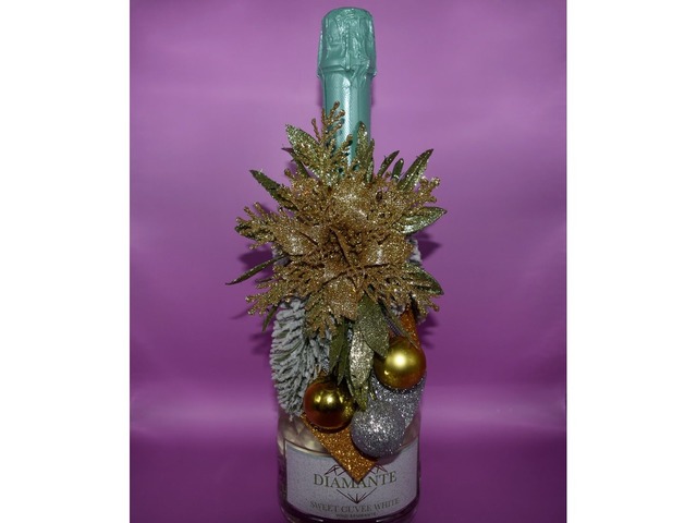 Новорічна прикраса для шампанського. Святковий декор.