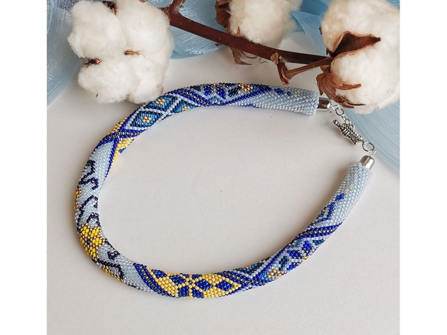 Прикраса із бісеру кольє-джгут "Золота синь"