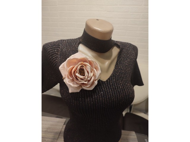 Кремова троянда брошка, кремова квітка брошка ручної роботи