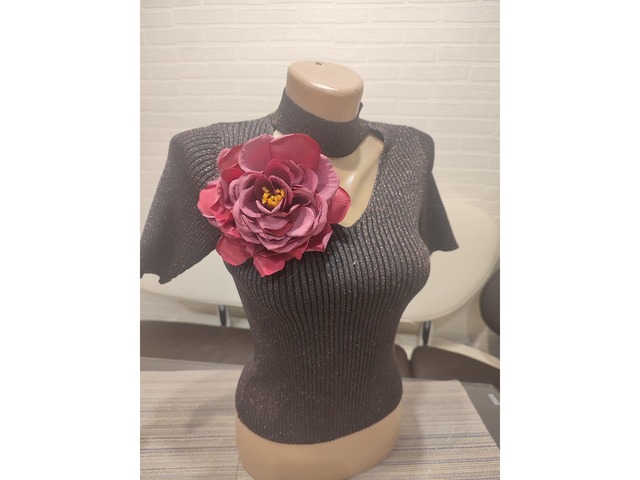 Кремова троянда брошка, кремова квітка брошка ручної роботи