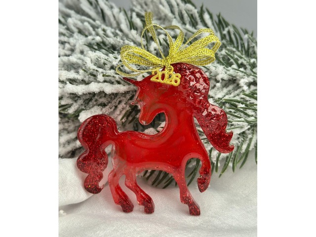 Набір новорічних прикрас на ялинку з епоксидної смоли.