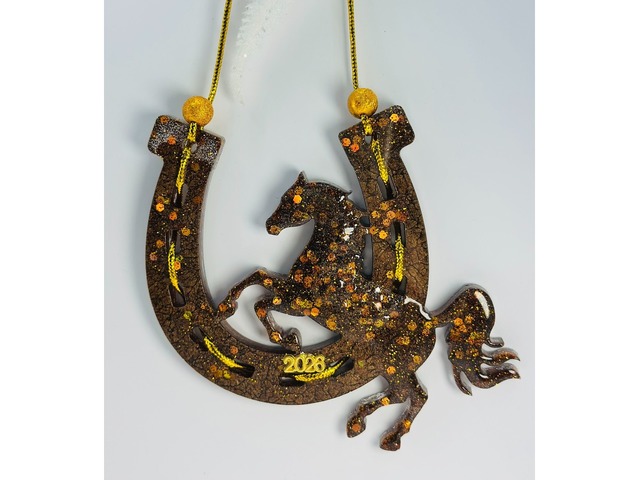 Набір новорічних прикрас на ялинку з епоксидної смоли.