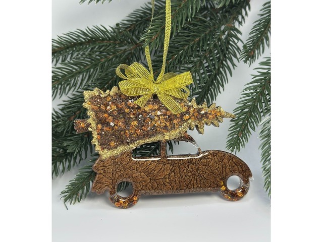 Набір новорічних прикрас на ялинку з епоксидної смоли.