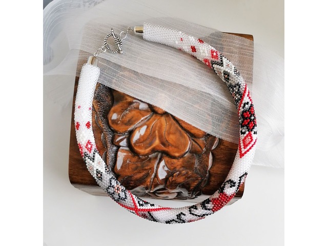 Прикраса із бісеру кольє-джгут "Літопис долі"