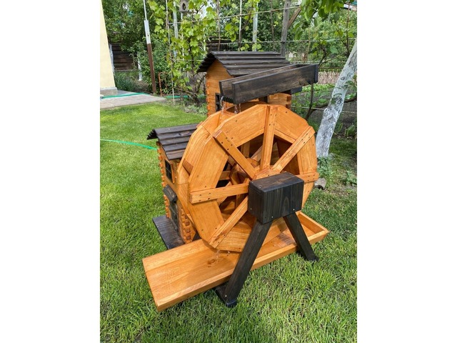 Декоративний водяний млин із сосни – робочий механізм (10 000 грн)