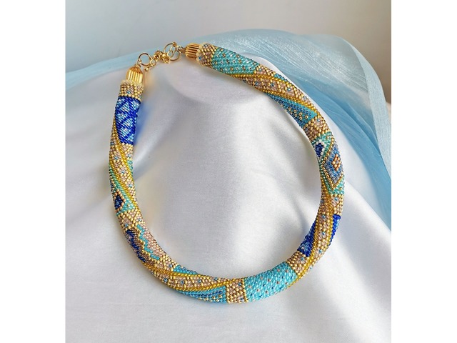 Прикраса із бісеру кольє-джгут "Королівський шарм"