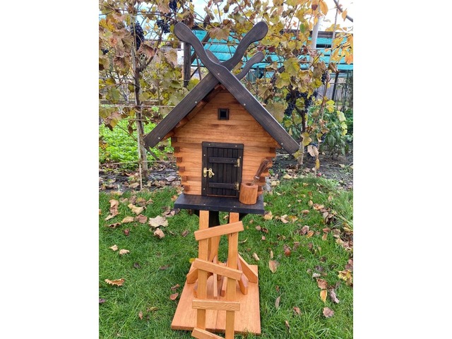 Хатинка на курячих ніжках 2-1-1