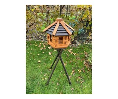 Шестигранна годівниця на тринозі