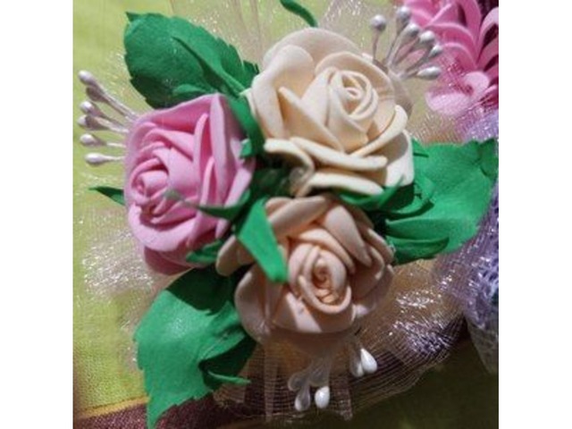 Квітковий браслет, бутон'єрка на руку