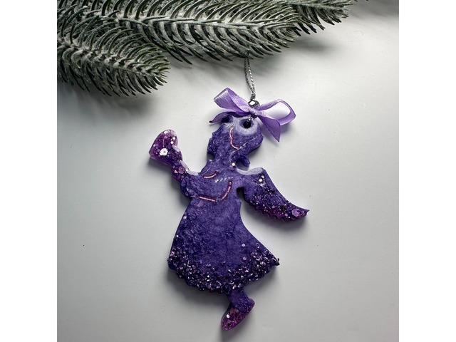 Набір новорічних прикрас на ялинку з епоксидної смоли.