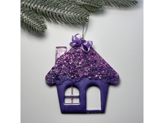 Набір новорічних прикрас на ялинку з епоксидної смоли.