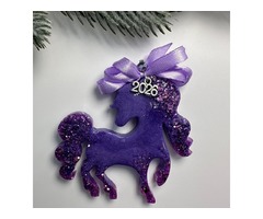 Магніт *Кінь*. Новорічний декор з епоксидної смоли.