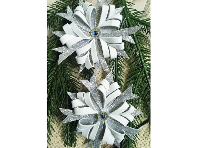 Ялинкові прикраси із фоамірану