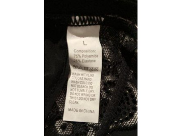 Комплект жіночої білизни з контрастним мереживом - новий