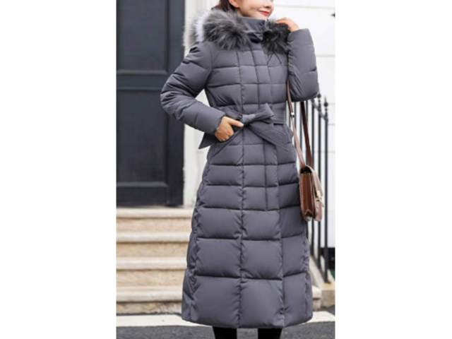 Жіноче пальто -      нове