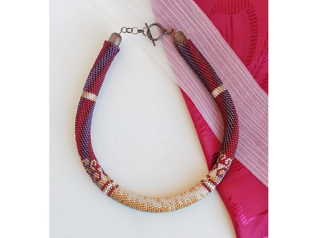 Прикраса із бісеру кольє-джгут "Елегія"