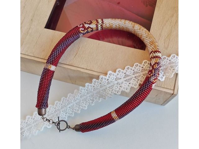 Прикраса із бісеру кольє-джгут "Елегія"