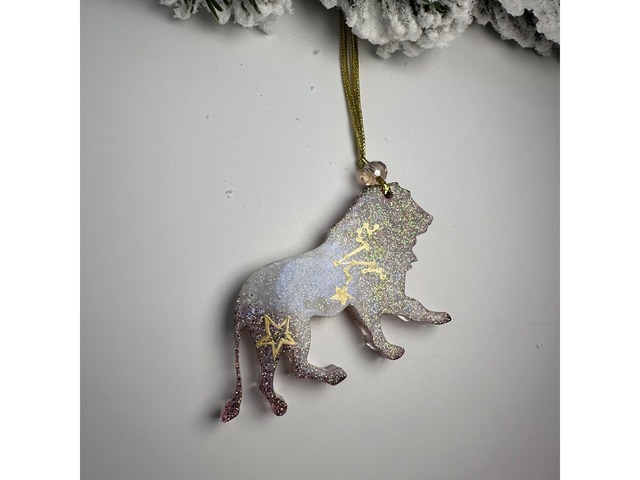 Набір новорічних прикрас на ялинку з епоксидної смоли.