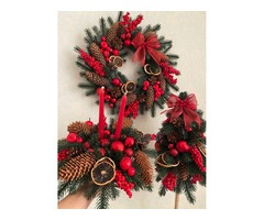 Новогодний рождественский набор венок, елка на высокой ножке и подсвечник