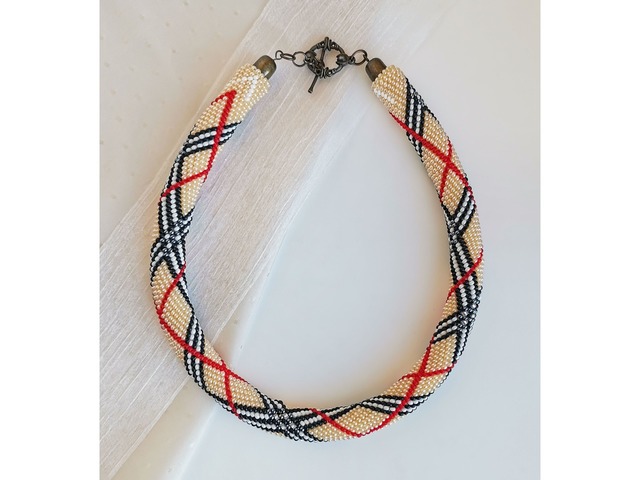 Прикраса із бісеру кольє-джгут "Берберрі"