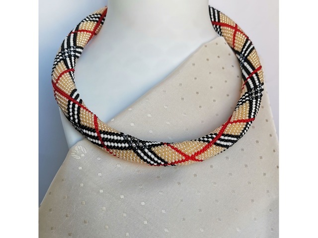 Прикраса із бісеру кольє-джгут "Берберрі"