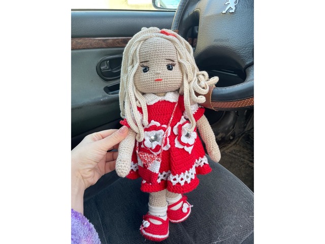 Лялька Василиса вʼязана