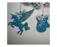 Набір новорічних прикрас на ялинку з епоксидної смоли.