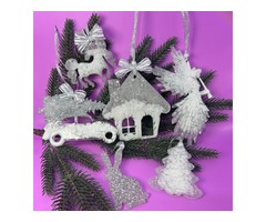 Набір новорічних прикрас на ялинку з епоксидної смоли.