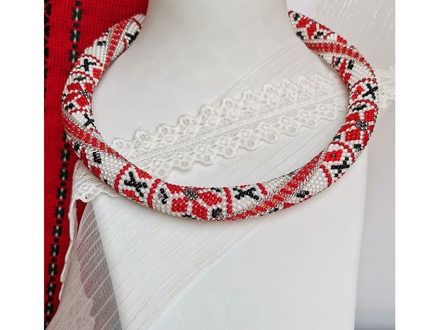 Прикраса із бісеру кольє-джгут "Традиція"