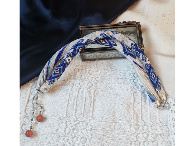 Прикраса із бісеру кольє-джгут "Зоряне сяйво"