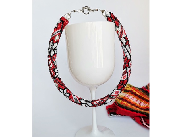 Прикраса із бісеру кольє-джгут "Всесвiт"