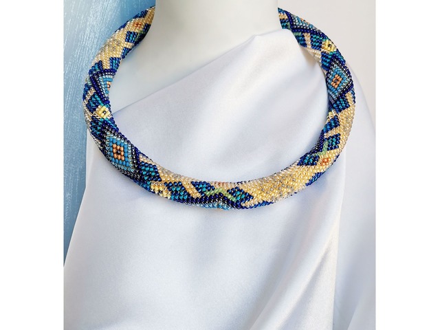 Прикраса із бісеру кольє-джгут "Фортуна"