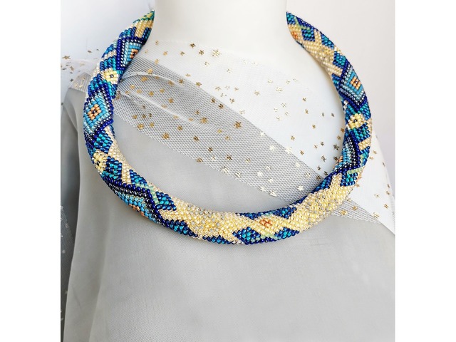 Прикраса із бісеру кольє-джгут "Фортуна"