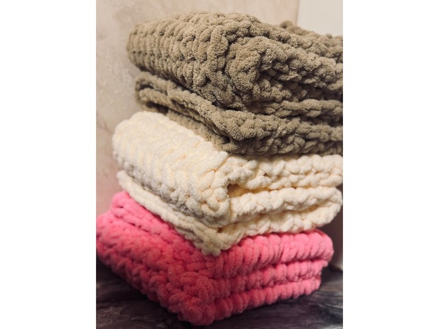 Пледи ручної роботи