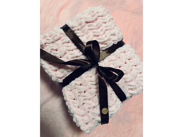 Пледи ручної роботи