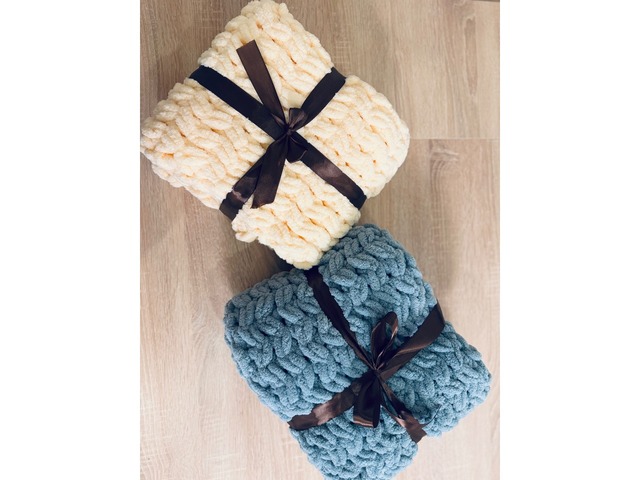 Пледи ручної роботи